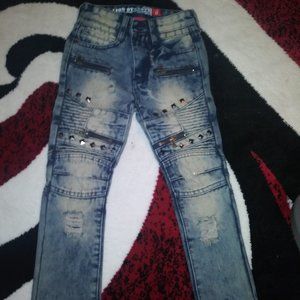 Lion Dynasty size 6 jeans